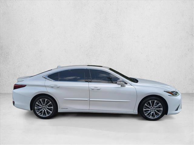 Used 2020 Lexus ES 300h w/ Premium Package FWD image 4
