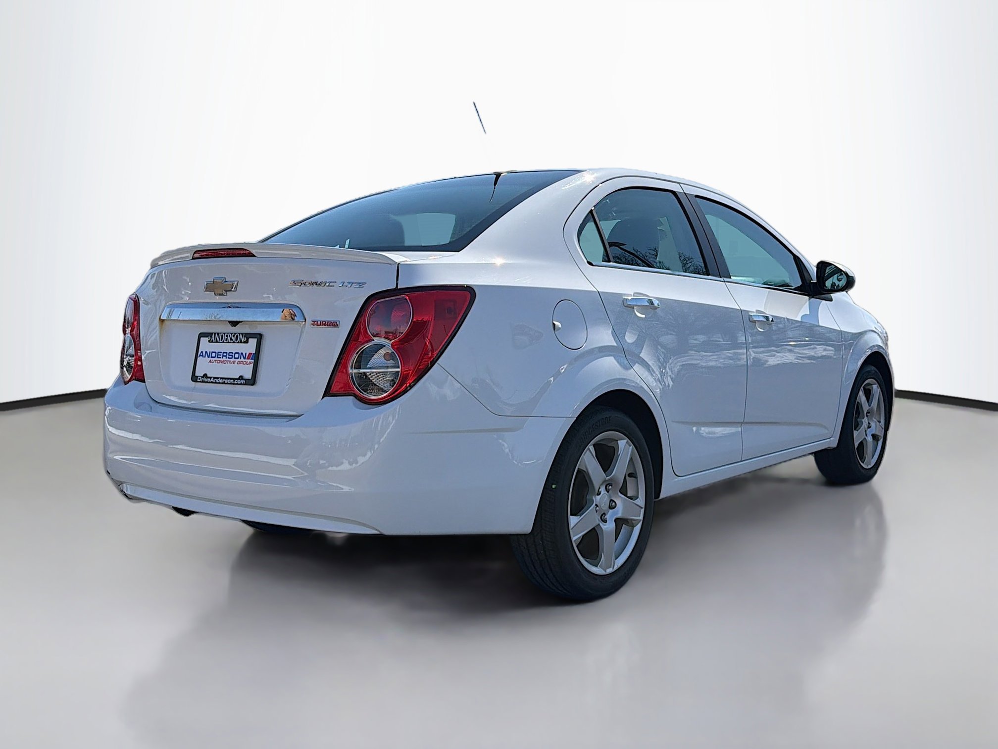 Used 2014 Chevrolet Sonic LTZ image 2