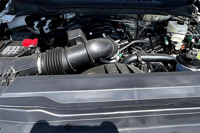 New 2025 Ford F350 XL w/ XL Chrome Package image 9