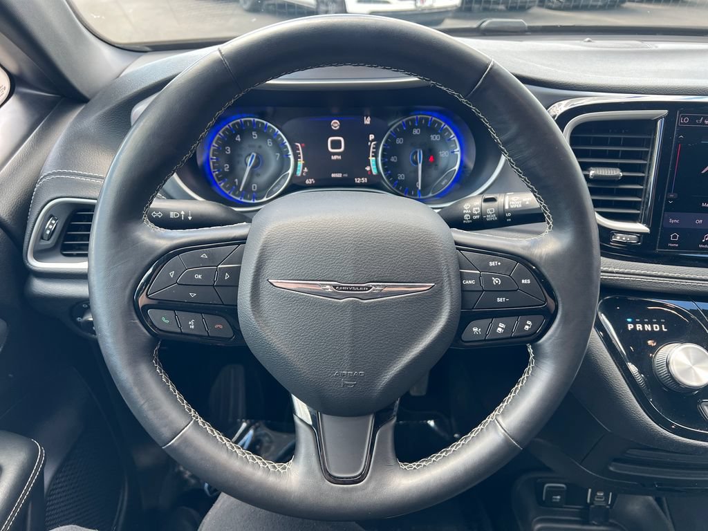 Used 2021 Chrysler Pacifica Touring-L w/ Premium & Safety Sphere Group AWD/4WD image 29