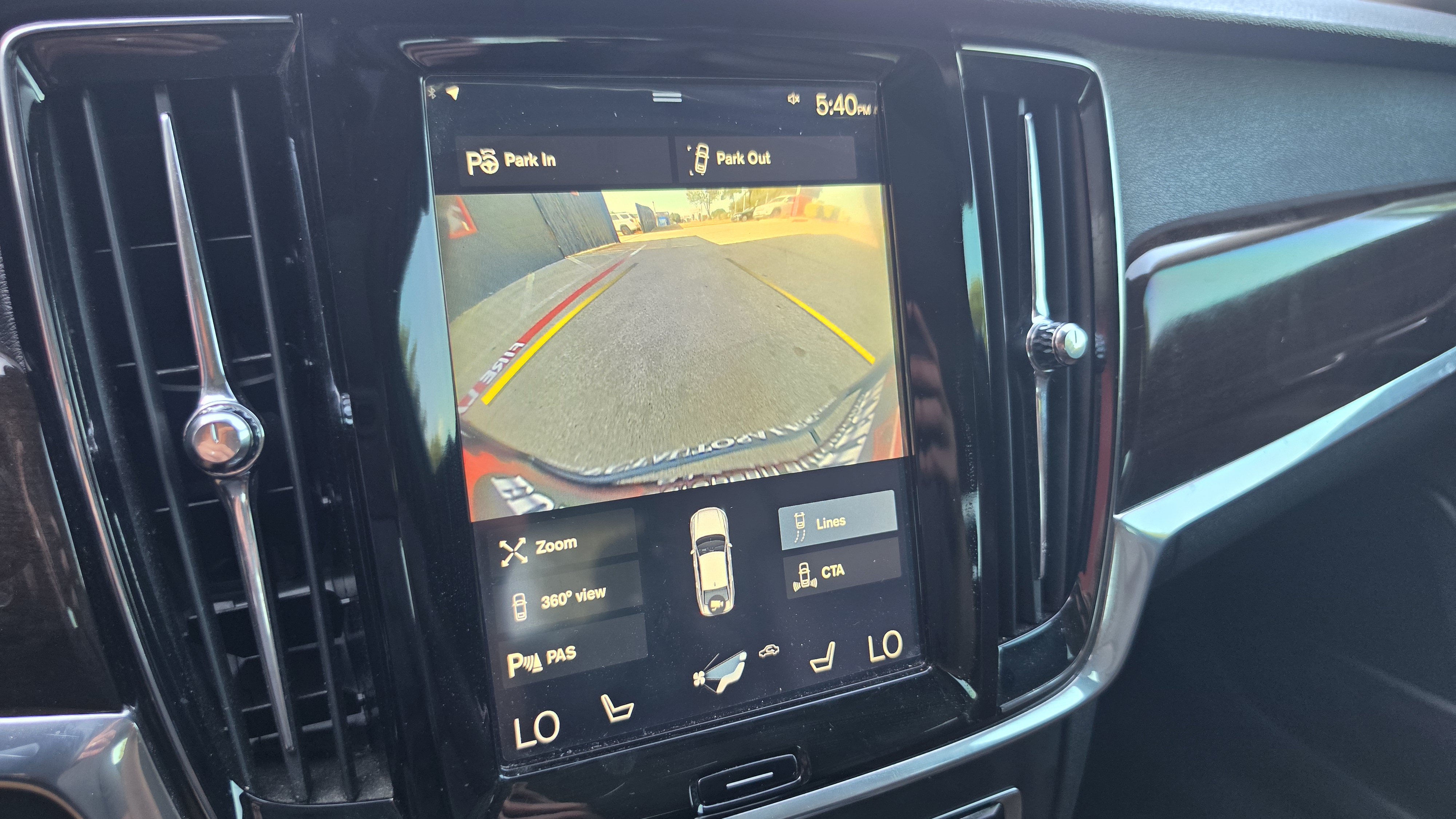 Used 2018 Volvo S90 T5 Momentum FWD image 38