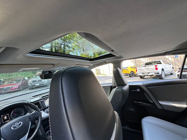 Used 2018 Toyota RAV4 Limited image 37