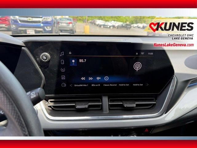 Used 2025 Chevrolet Trax LT FWD image 19