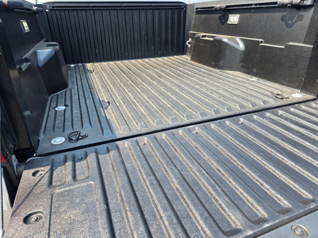 Used 2024 Toyota Tacoma TRD Off-Road AWD/4WD image 20