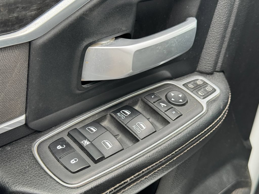 Used 2024 RAM 2500 Big Horn w/ Off Road Package AWD/4WD image 9