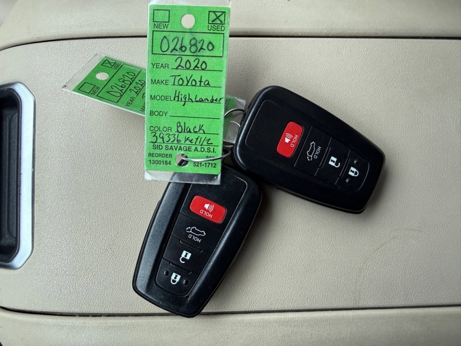 Used 2020 Toyota Highlander XLE image 42