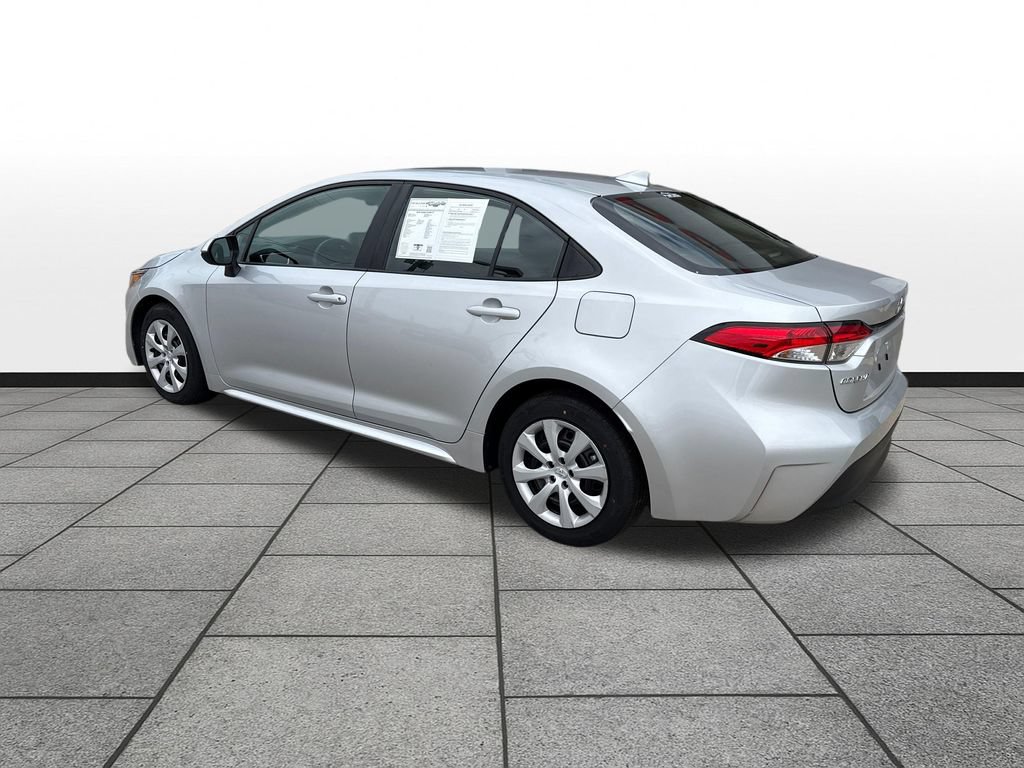 Used 2024 Toyota Corolla LE FWD image 3