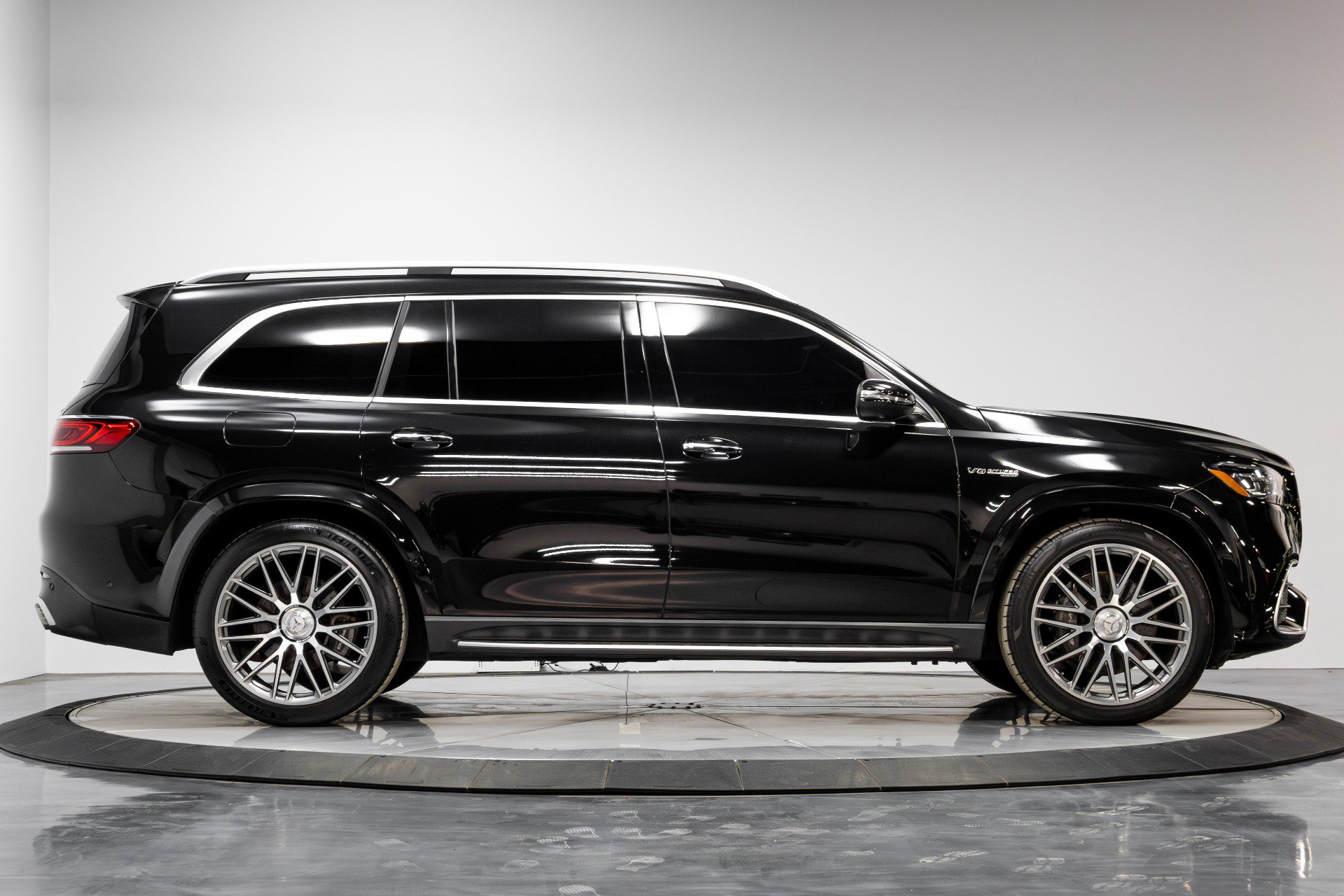 Used 2022 Mercedes-Benz GLS 63 AMG 4MATIC image 15