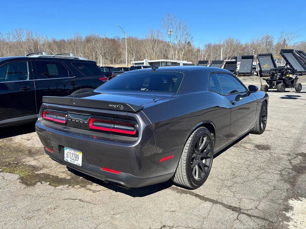 Used 2015 Dodge Challenger SRT Hellcat RWD image 3