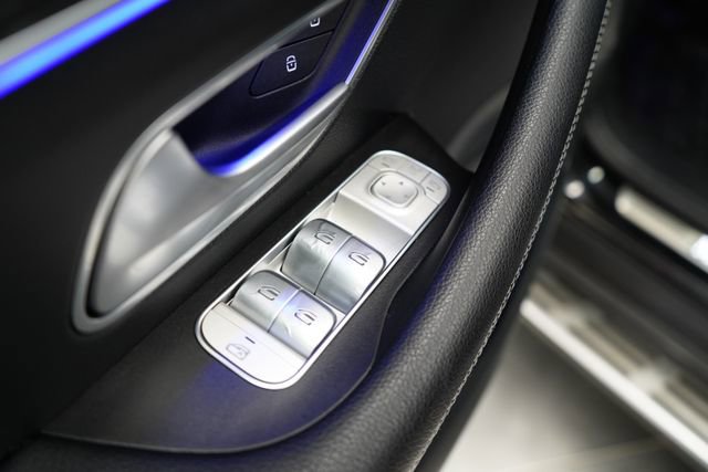 Used 2023 Mercedes-Benz GLS 450 4MATIC image 13