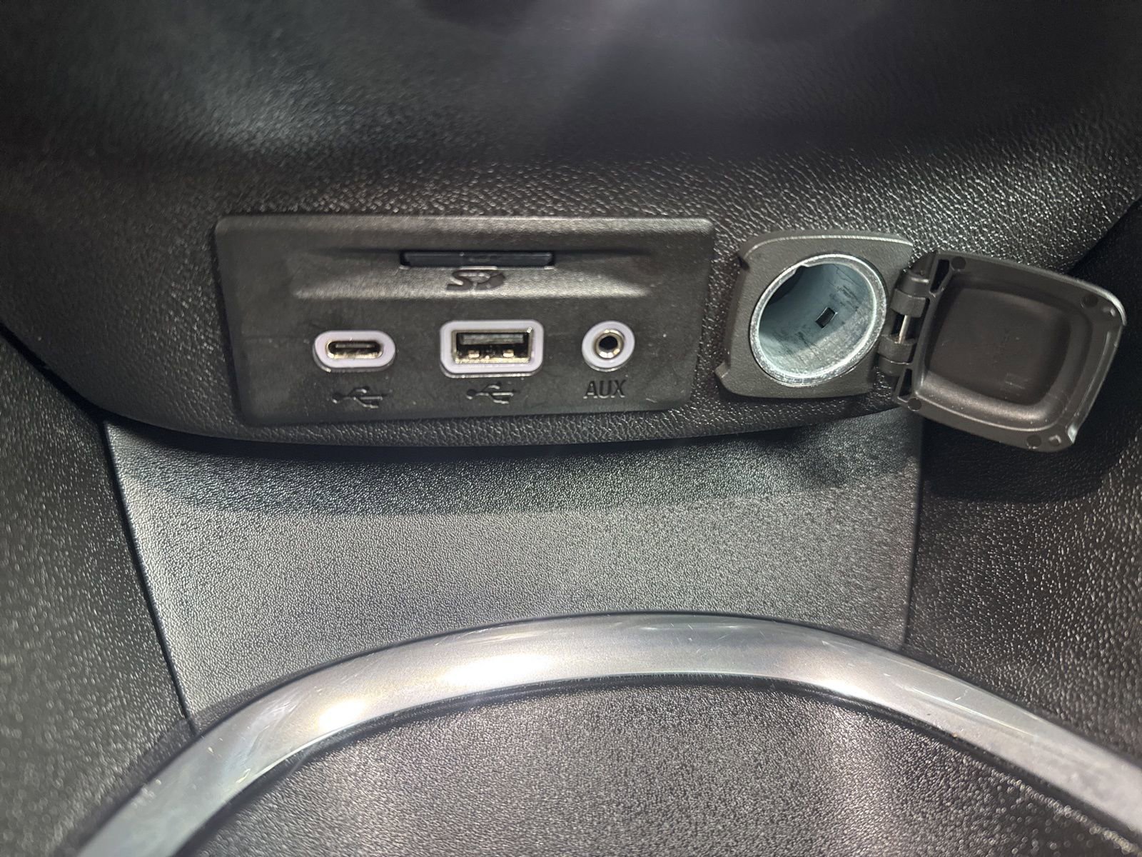 Used 2024 Chevrolet Malibu LT image 29