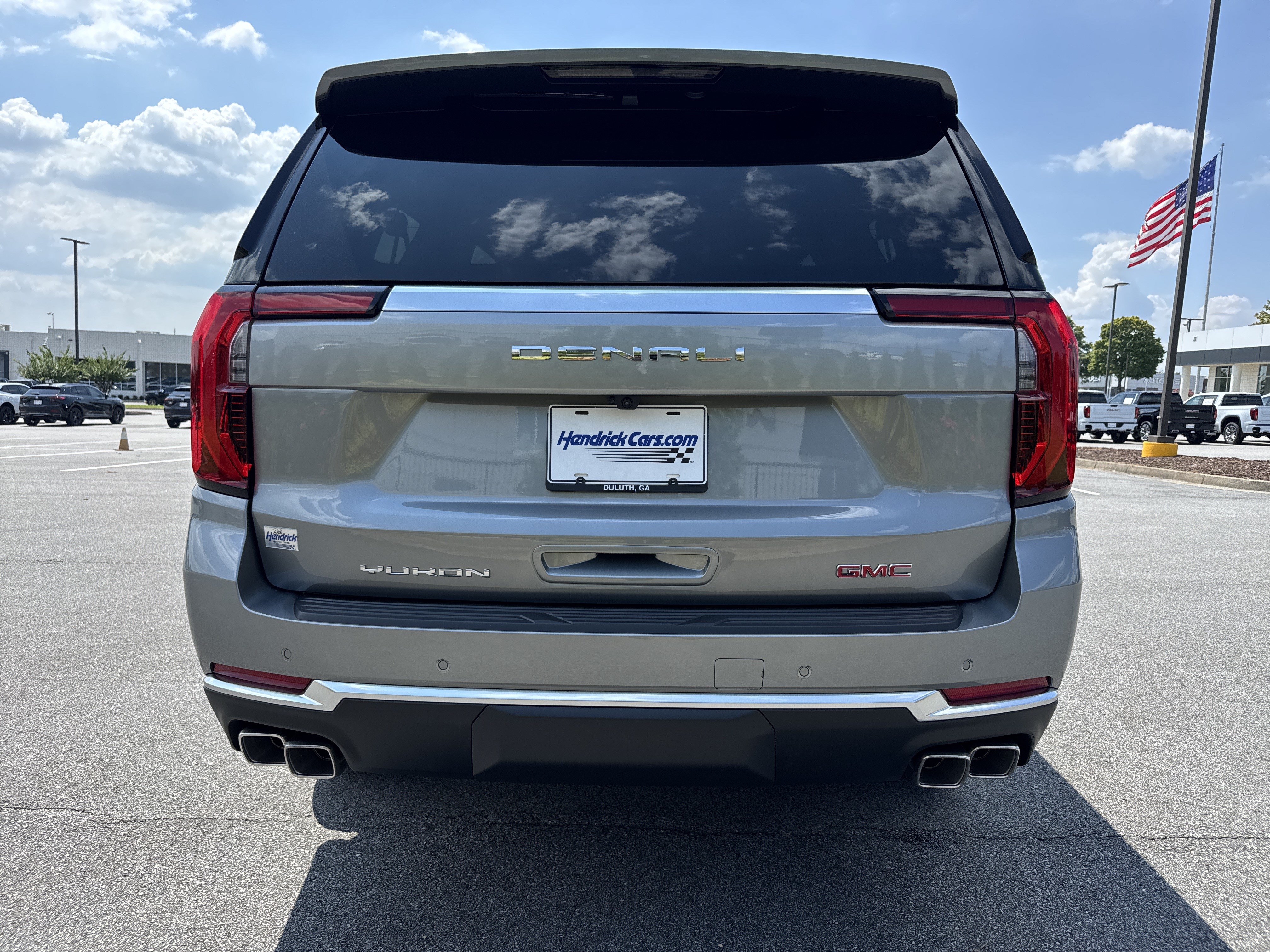 New 2026 GMC Yukon XL Denali w/ Sun & Power Step Package AWD/4WD image 9
