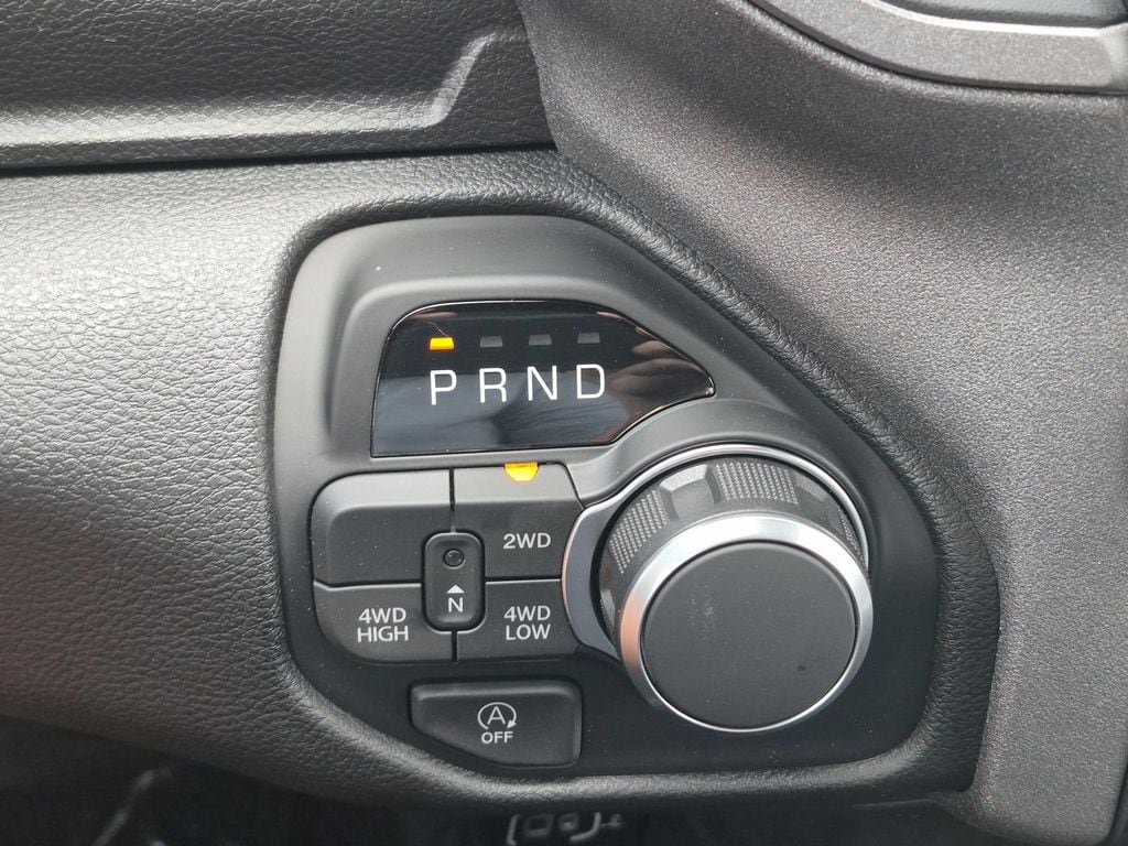 New 2026 RAM 1500 Tradesman AWD/4WD image 19