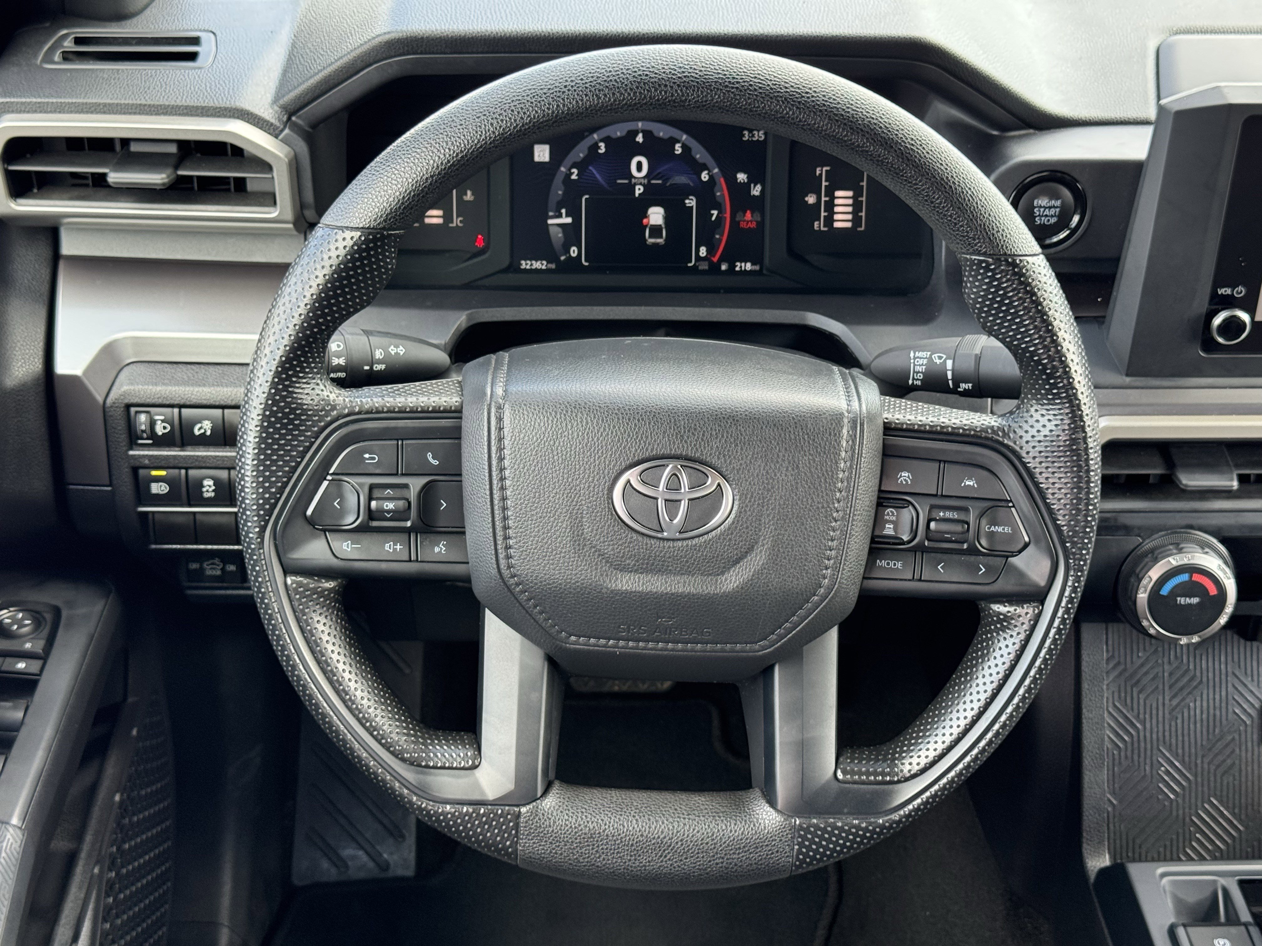 Used 2025 Toyota Tacoma SR5 AWD/4WD image 15