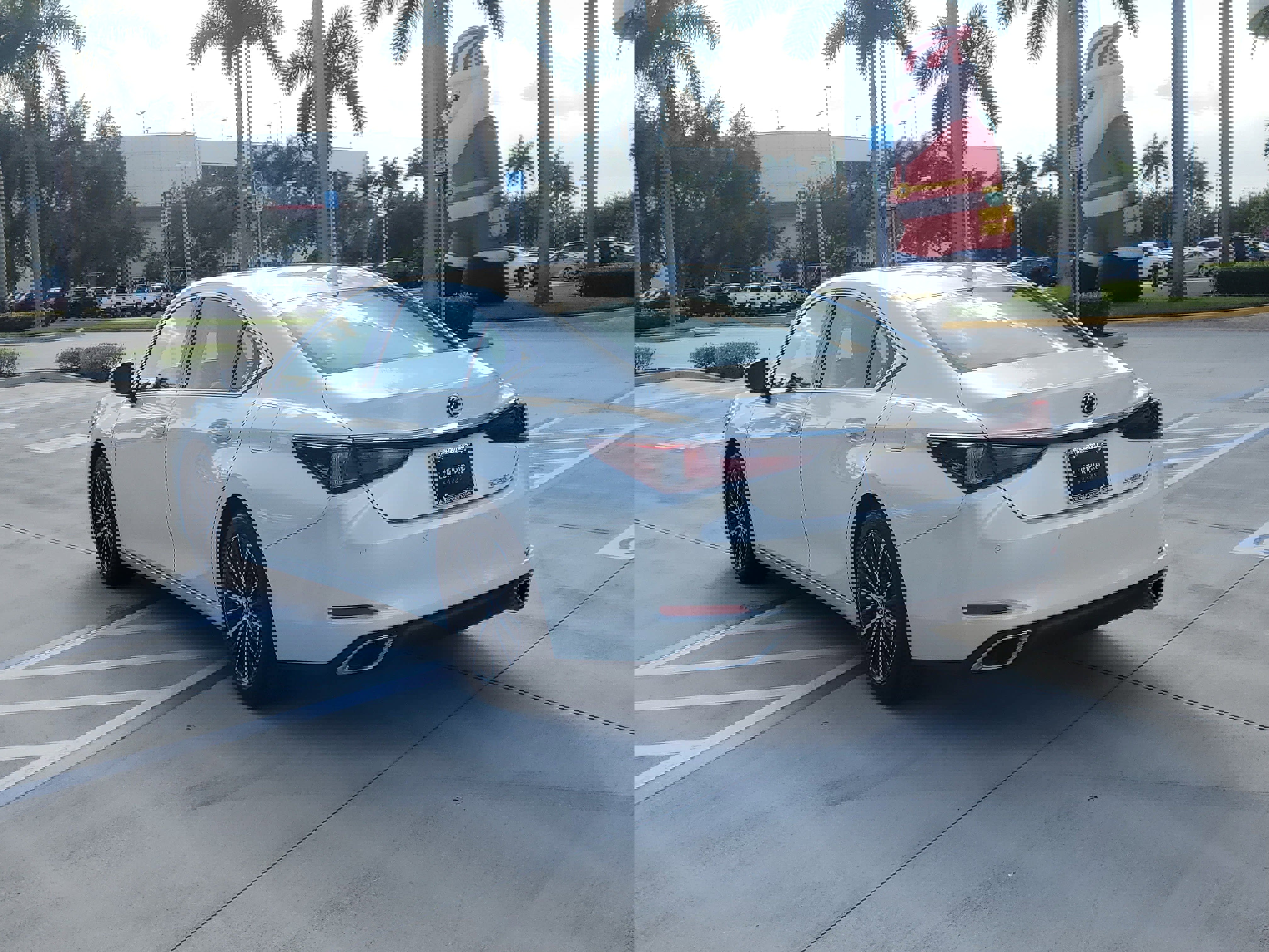 Certified 2025 Lexus ES 350 w/ Premium Package image 9