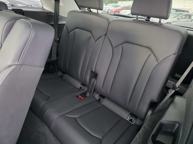 Used 2023 Audi Q7 2.0T Premium Plus AWD/4WD image 8