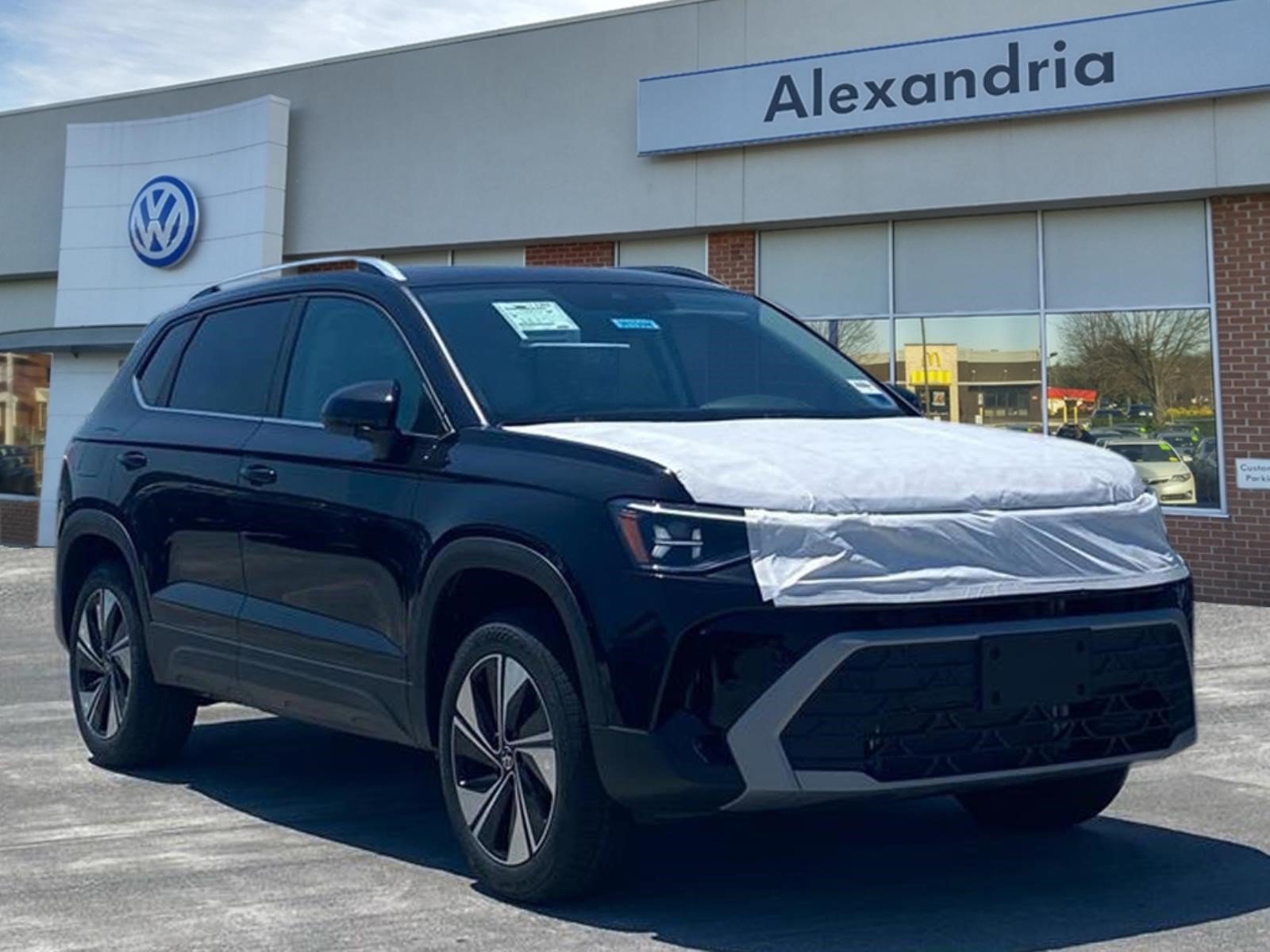 New 2026 Volkswagen Taos SE