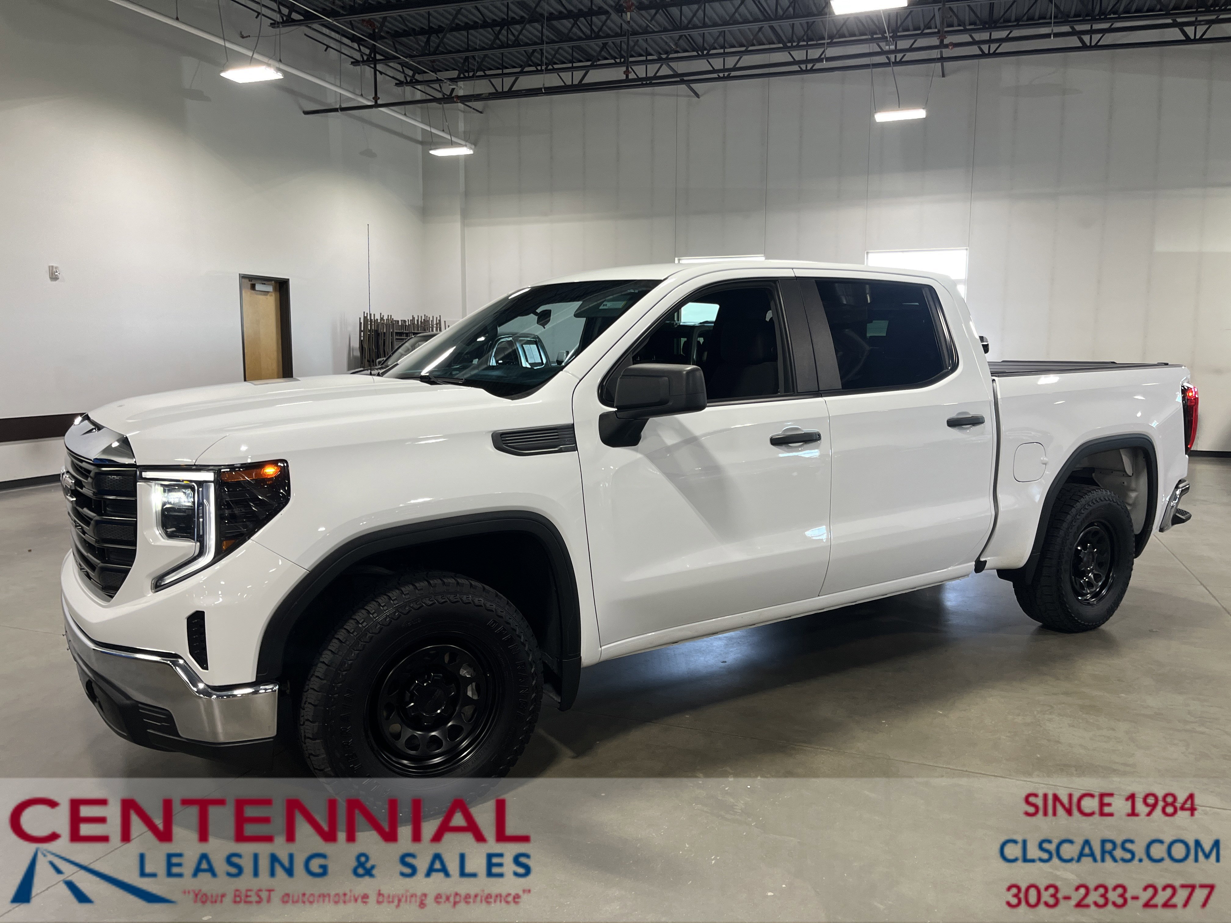 Used 2022 GMC Sierra 1500 Pro w/ Convenience Package AWD/4WD image 1