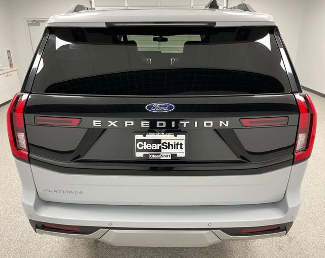 Used 2025 Ford Expedition Platinum AWD/4WD image 9