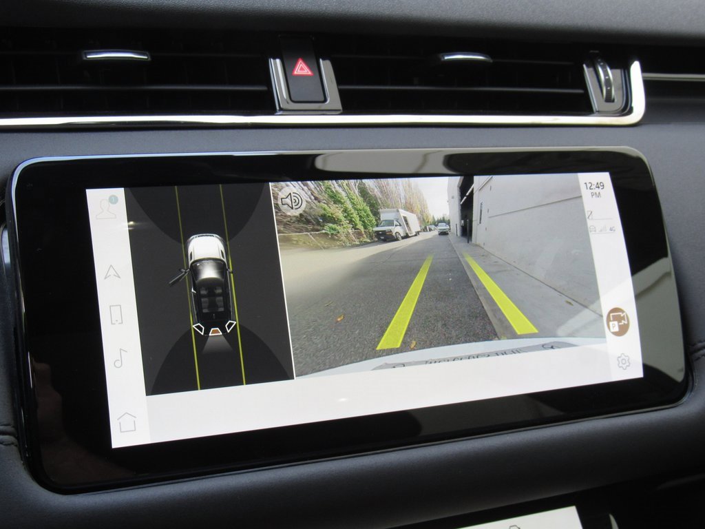 Used 2023 Land Rover Range Rover Evoque R-Dynamic SE image 32