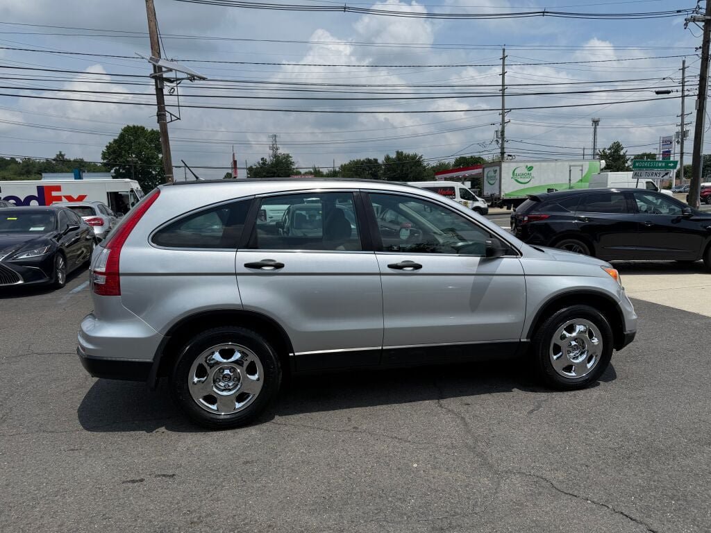 Used 2011 Honda CR-V LX image 8