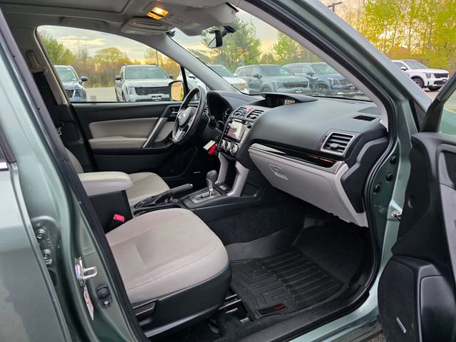 Used 2018 Subaru Forester 2.5i Limited AWD/4WD image 12