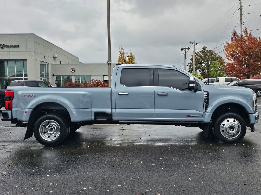 Used 2024 Ford F450 Platinum w/ FX4 Off-Road Package image 4