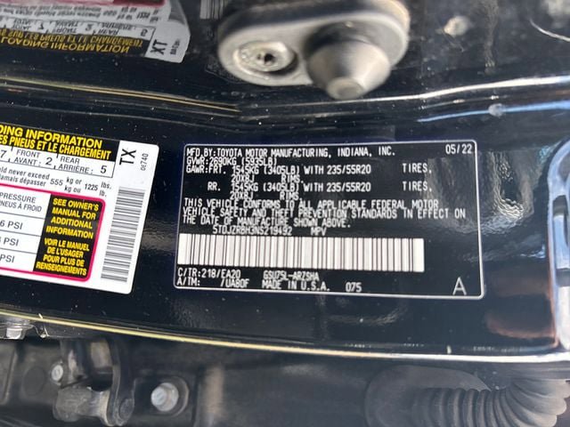 Used 2022 Toyota Highlander XSE AWD/4WD image 32