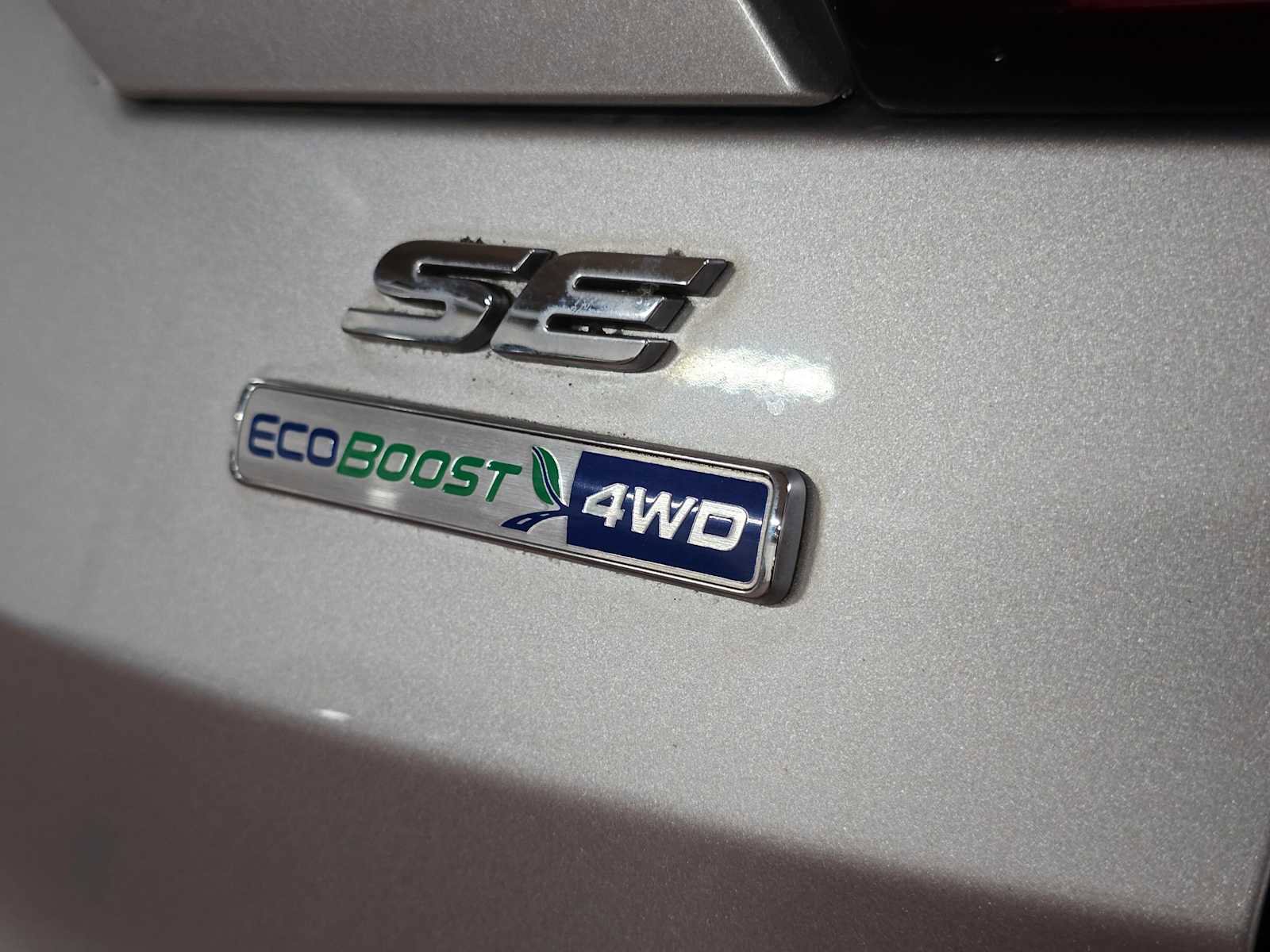 Used 2019 Ford Escape SE image 14