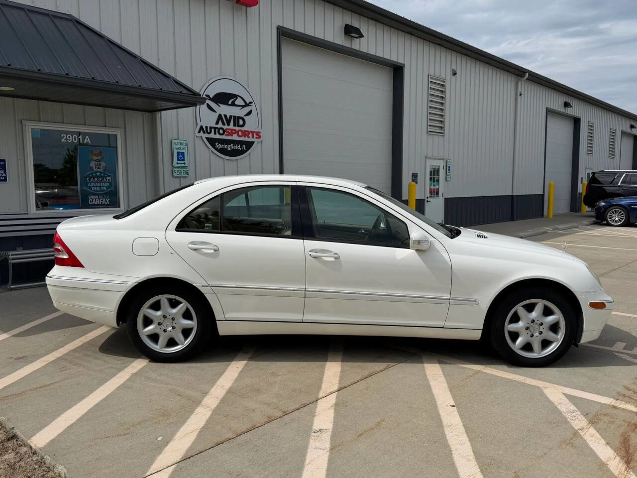 Used 2003 Mercedes-Benz C 240 Sedan image 3