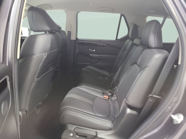Used 2025 Honda Pilot EX-L image 15