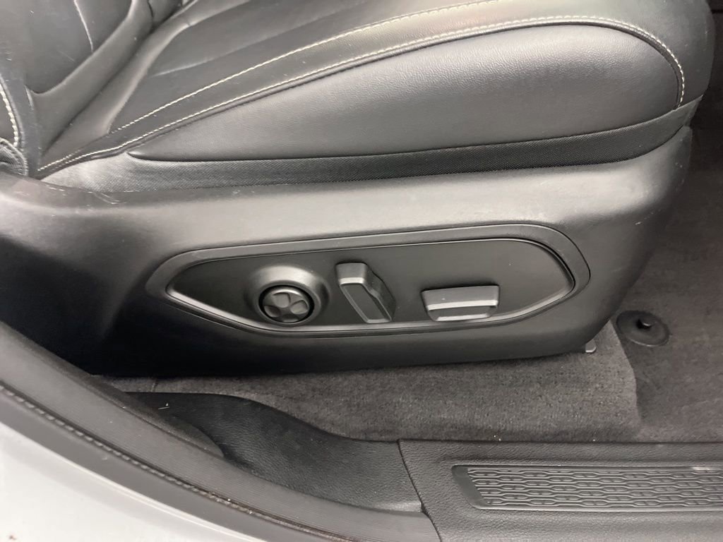 Used 2021 Jeep Grand Cherokee L Limited AWD/4WD image 8