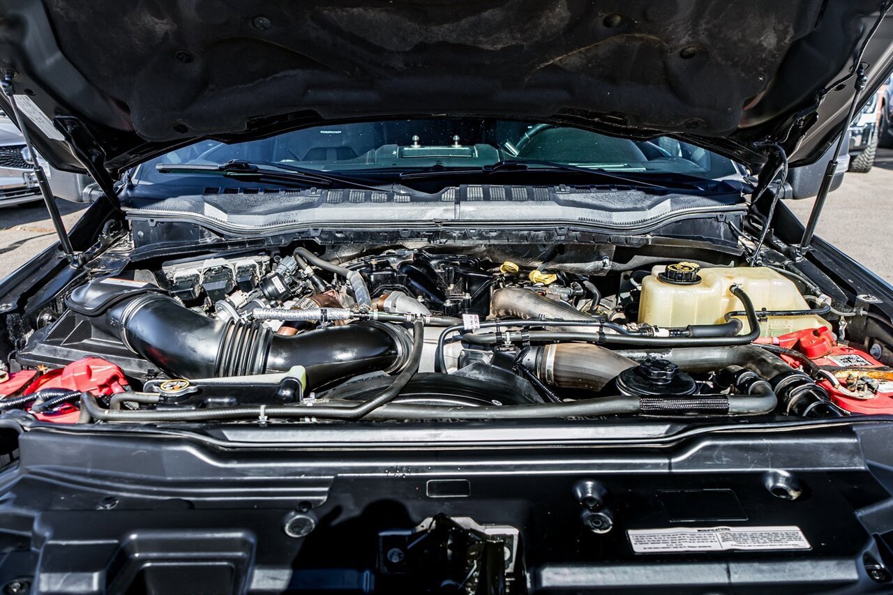 Used 2019 Ford F350 Platinum w/ Platinum Ultimate Package image 49