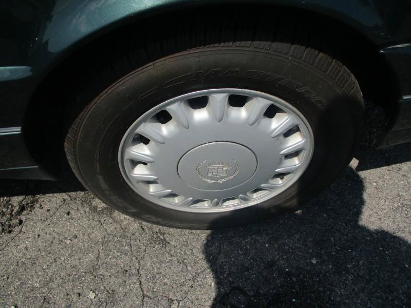 Used 1993 Cadillac Allante FWD image 10