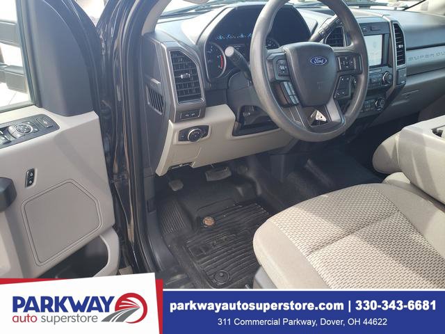 Used 2022 Ford F550 4x4 Crew Cab Super Duty w/ XLT Value Package image 11