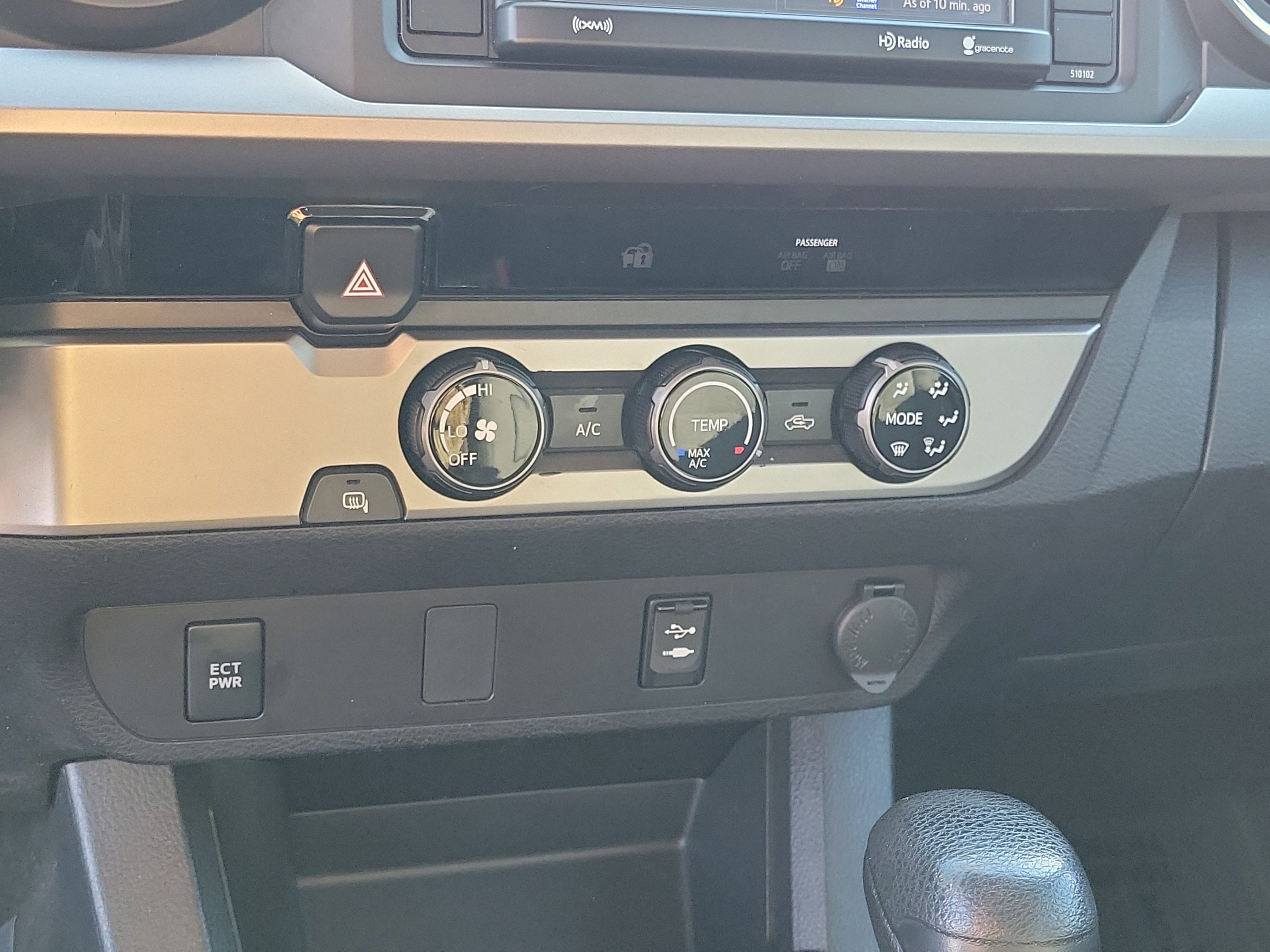 Used 2017 Toyota Tacoma SR5 image 27