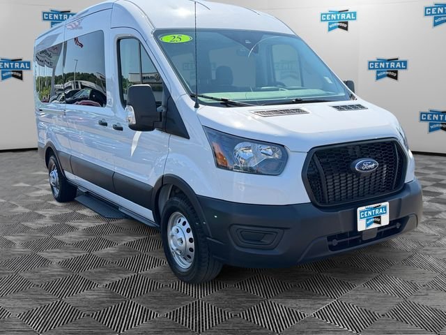 Used 2025 Ford Transit 350 XL AWD/4WD image 7
