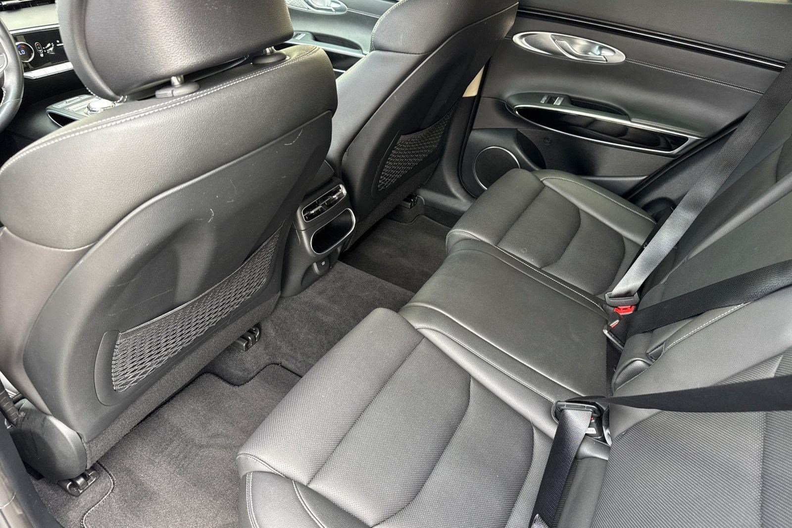 Used 2025 Genesis GV70 2.5T AWD/4WD image 26