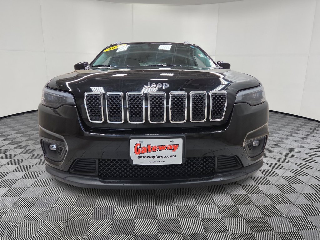 Used 2019 Jeep Cherokee Latitude w/ Cold Weather Group AWD/4WD image 5