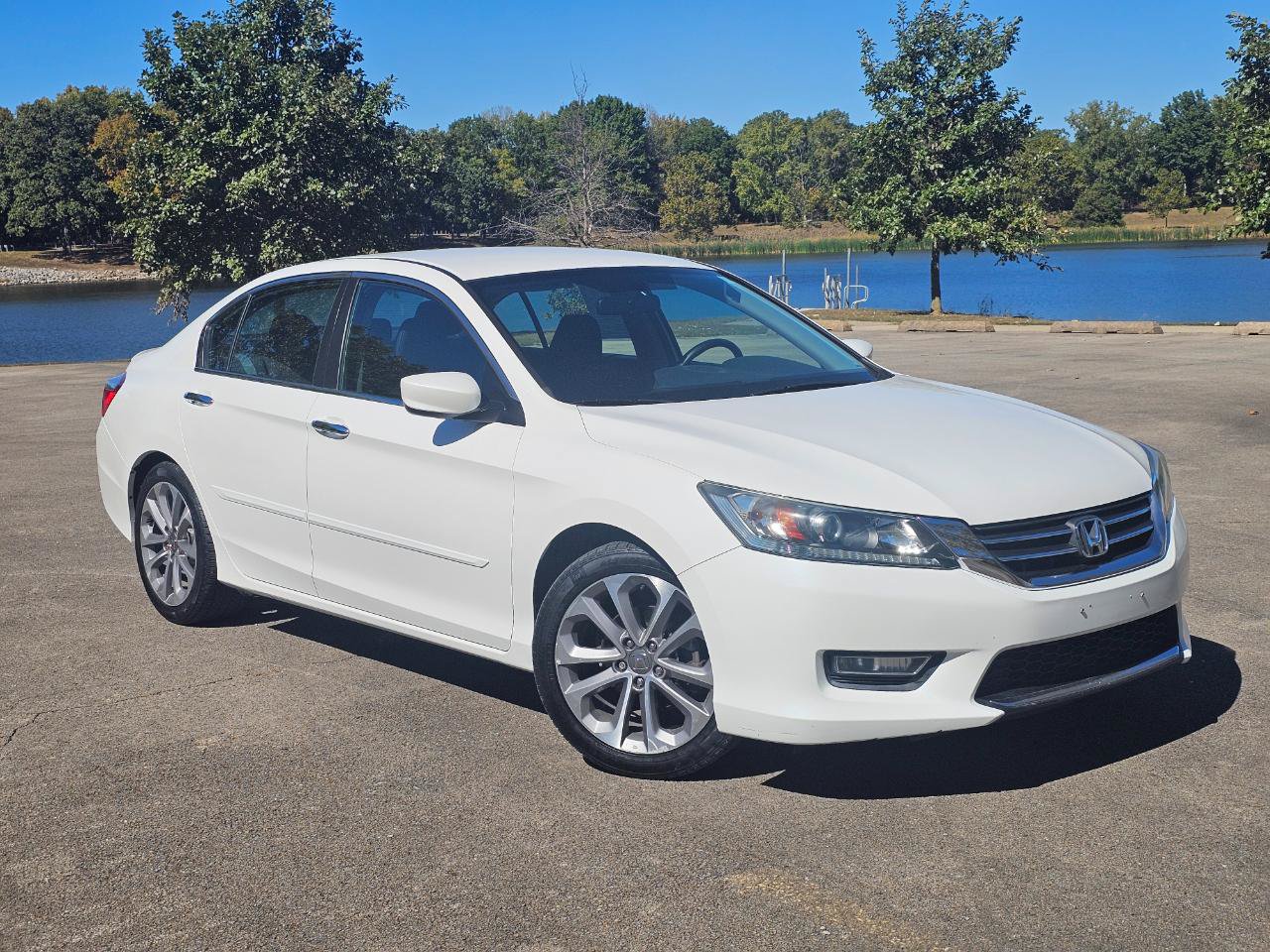 Used 2013 Honda Accord Sport image 2