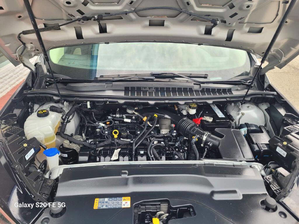 Used 2020 Ford Edge SE image 20