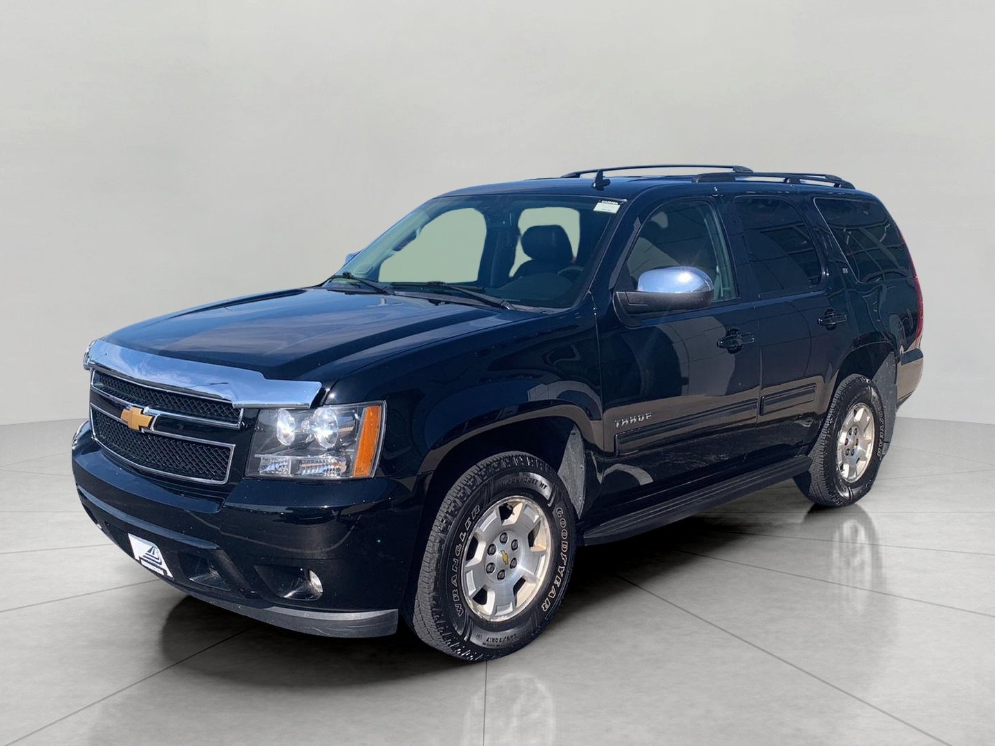 Used 2014 Chevrolet Tahoe LT w/ Luxury Package AWD/4WD image 4