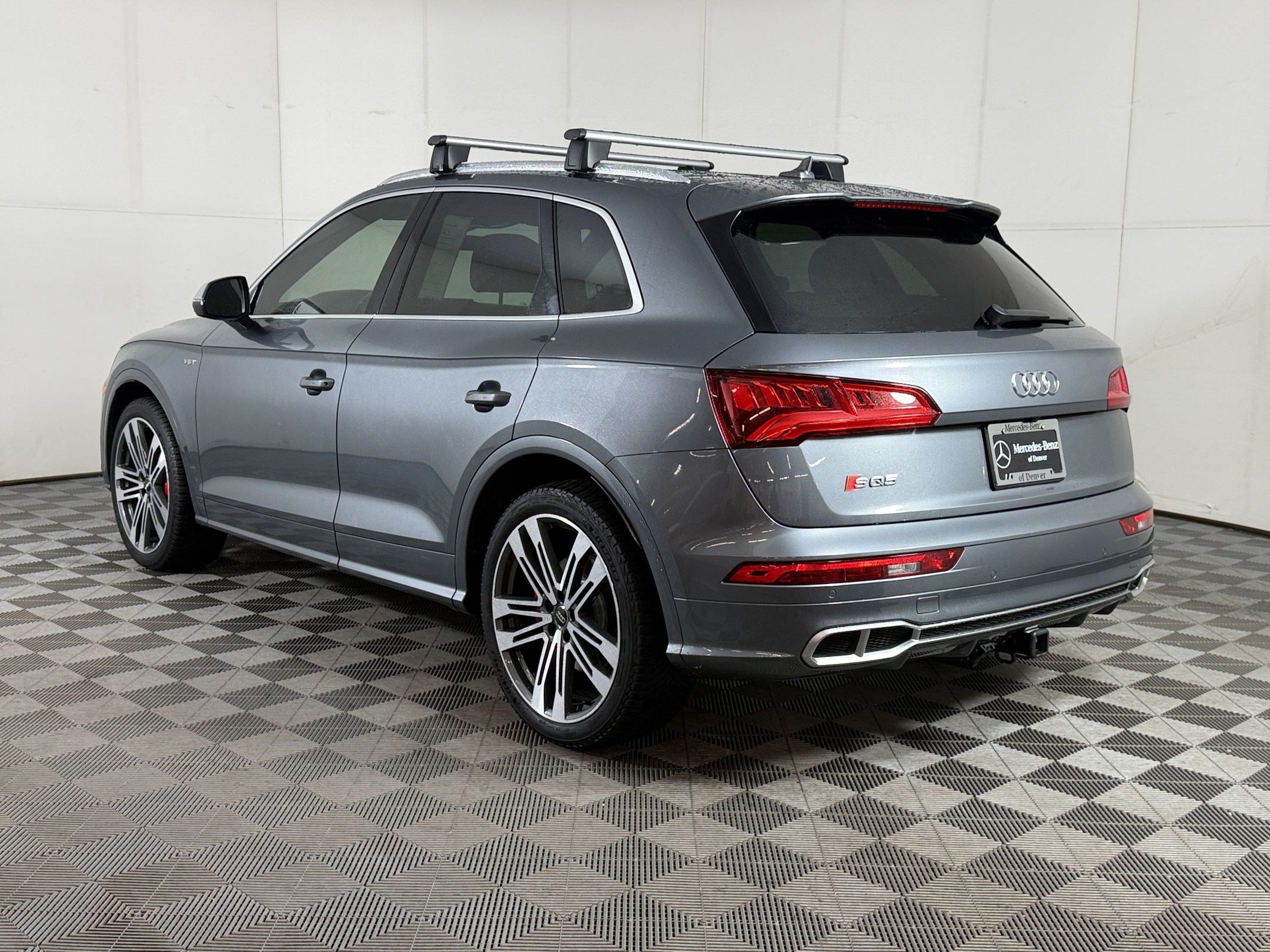 Used 2018 Audi SQ5 Prestige AWD/4WD image 3
