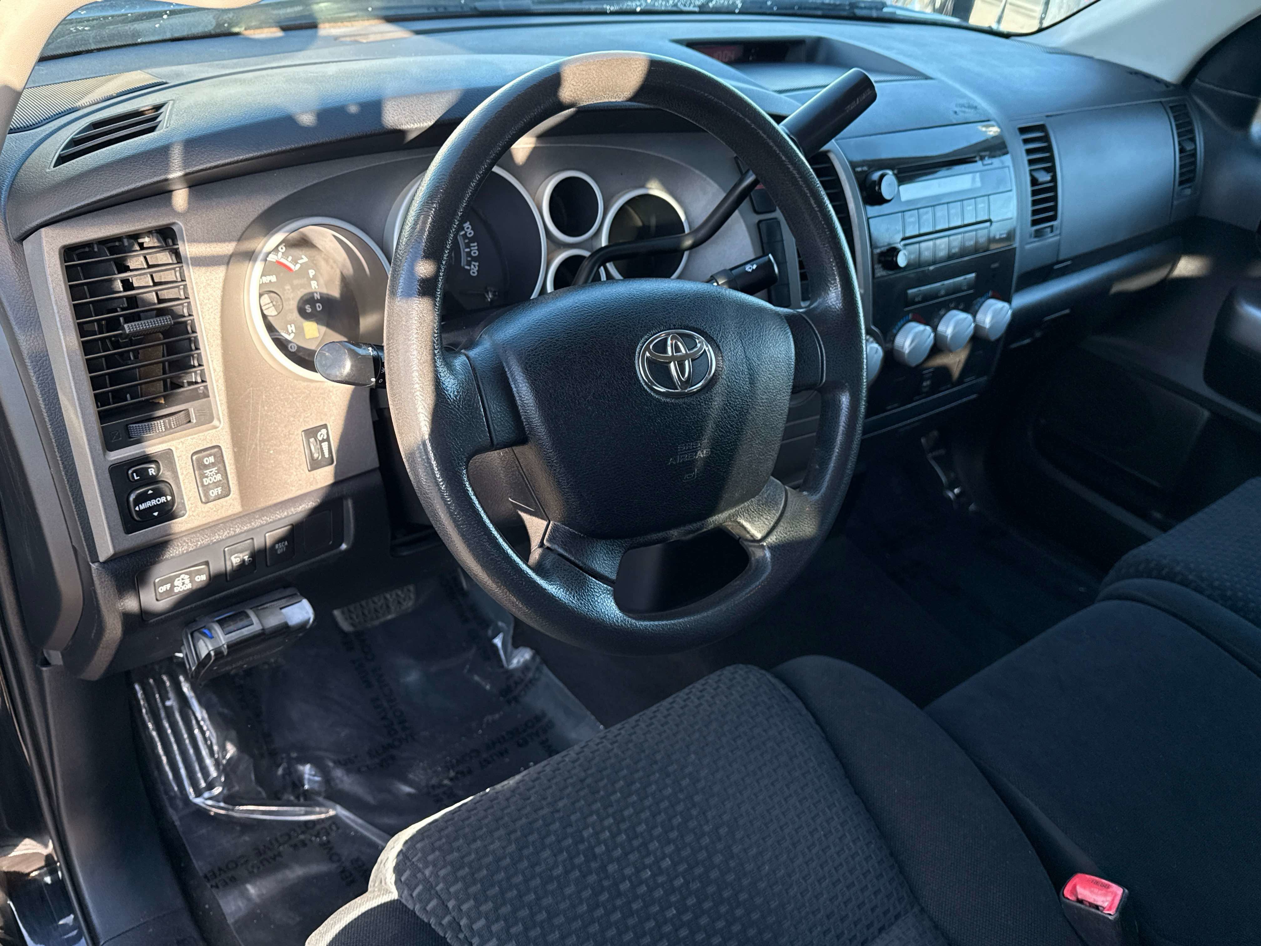 Used 2010 Toyota Tundra 4x4 Double Cab image 8