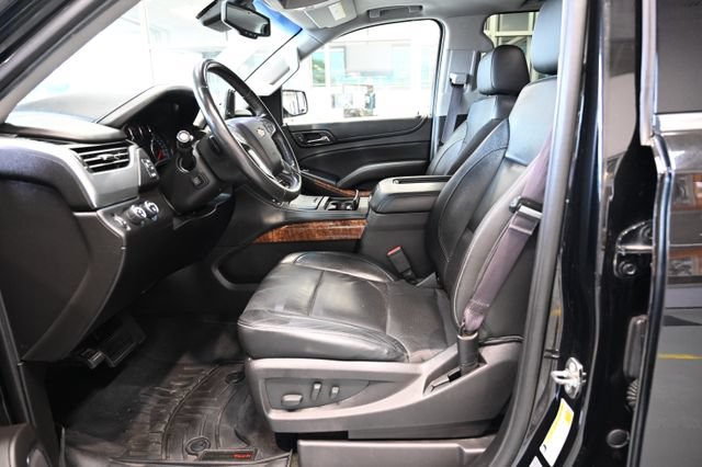 Used 2017 Chevrolet Suburban Premier AWD/4WD image 9
