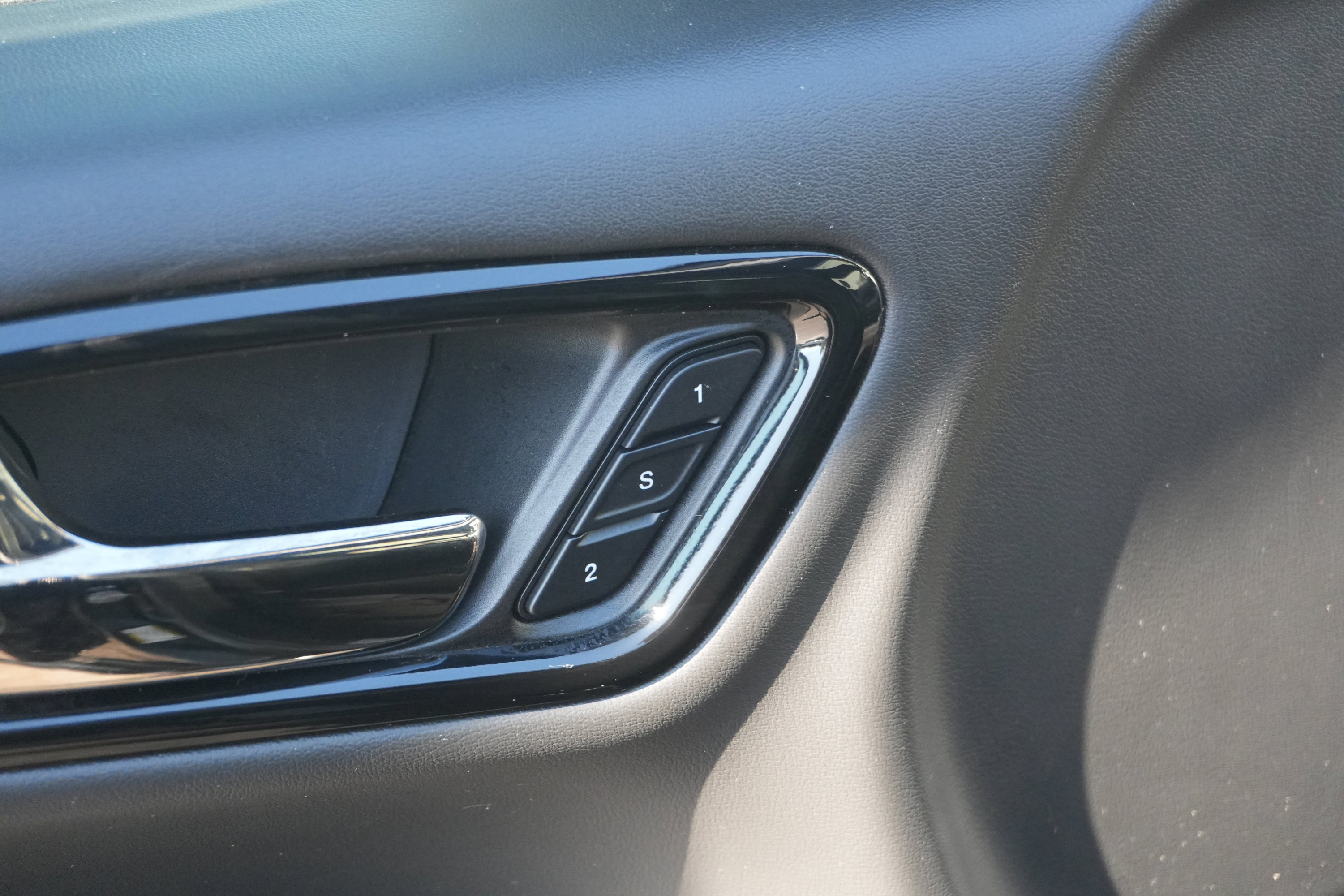 Used 2023 Dodge Durango R/T AWD/4WD image 11