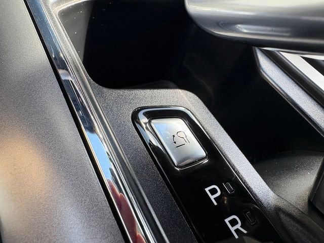 Used 2022 Ford F150 Lightning Pro image 26