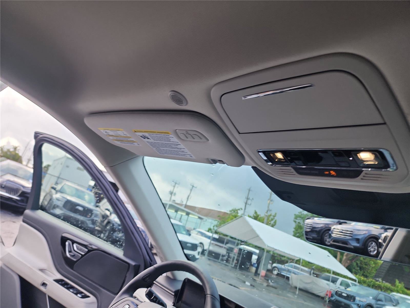 New 2026 Lincoln Aviator 2WD image 28