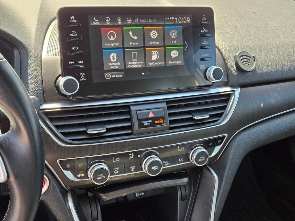 Used 2018 Honda Accord Touring image 13