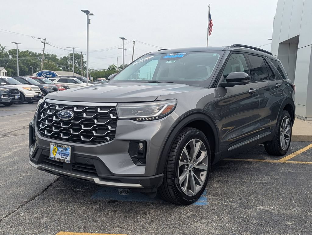 Used 2025 Ford Explorer Platinum w/ Ultimate Package AWD/4WD image 7